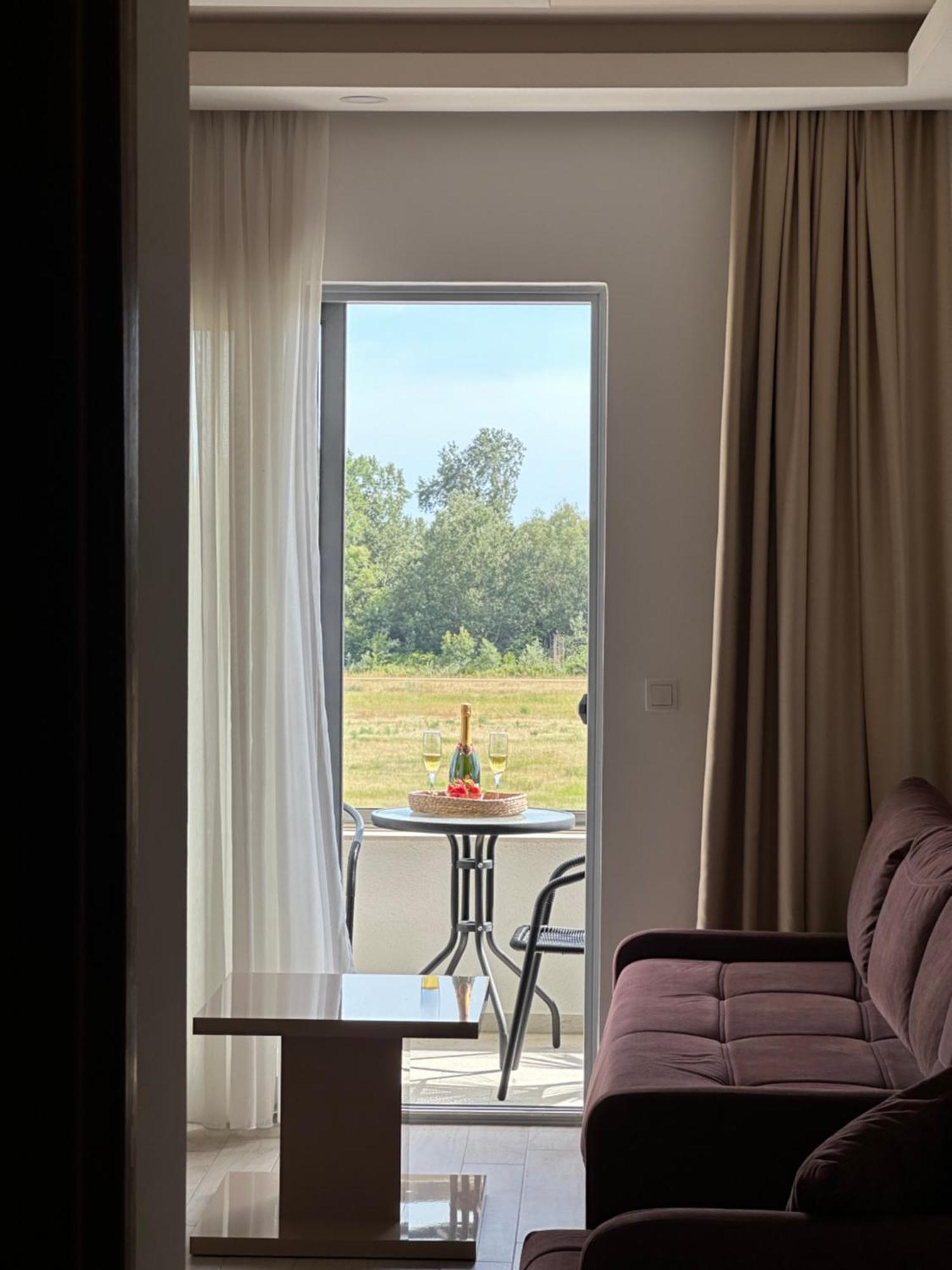 Hotel Heaven Lux Ulcinj Exterior foto
